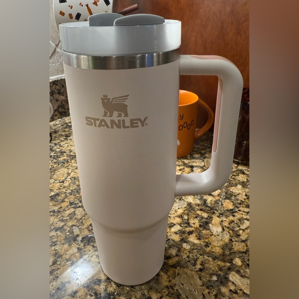 Stanley- 30 oz Color- Rose Quartz